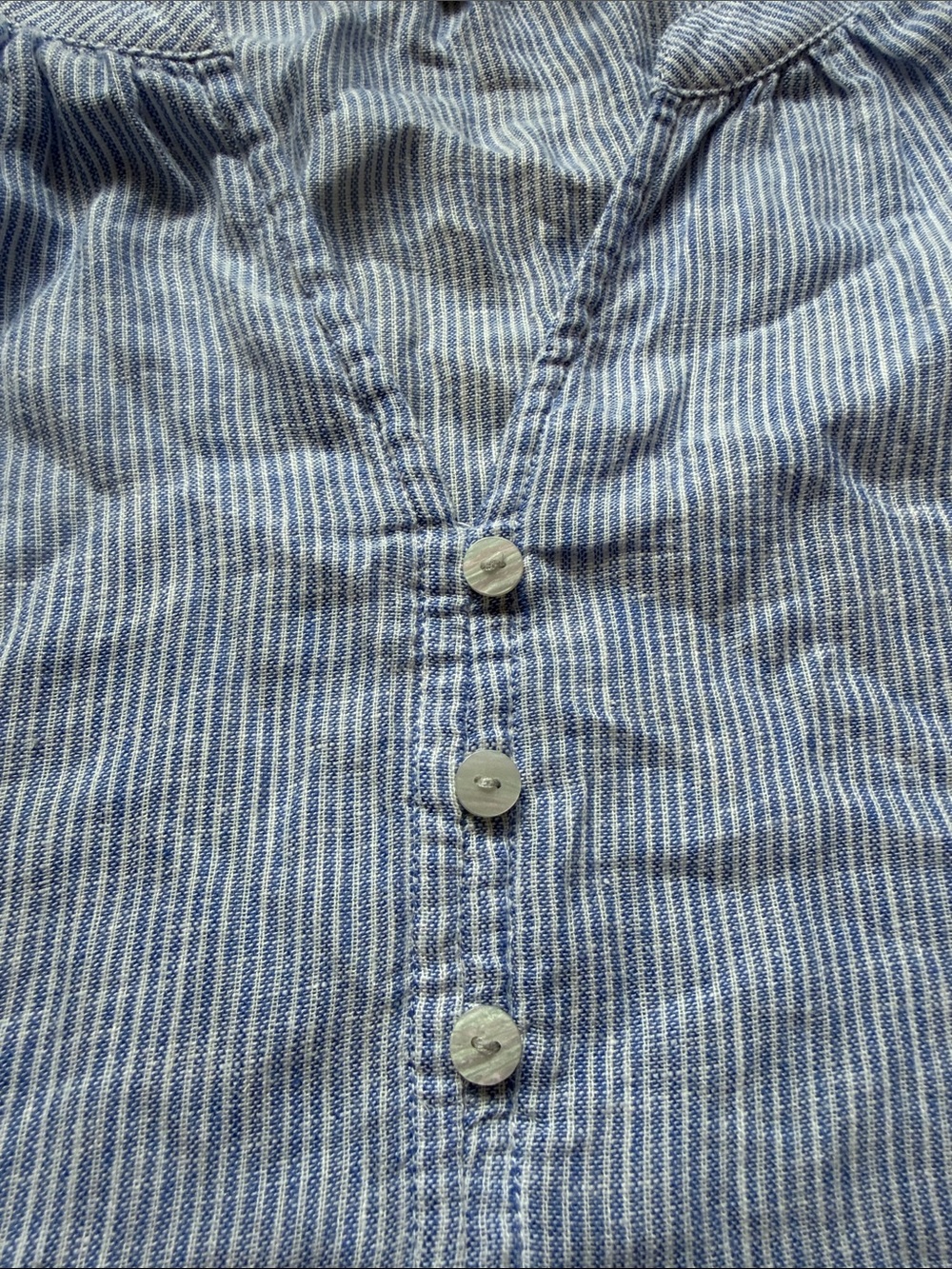 Light Blue Striped Women's Short-Sleeve Linen Shirt - Picture 4 of 6